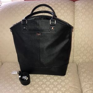 Thirty One black large purse
